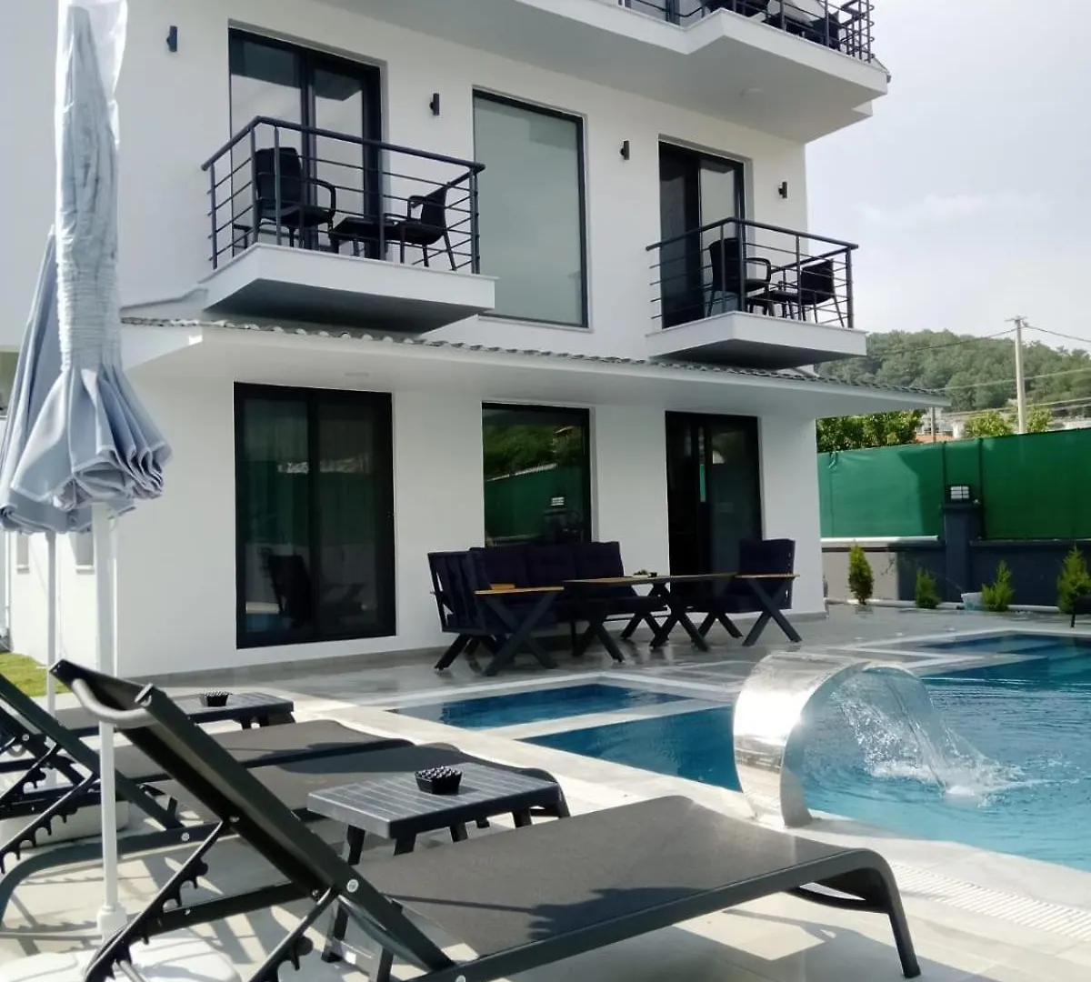Paddys Villa location